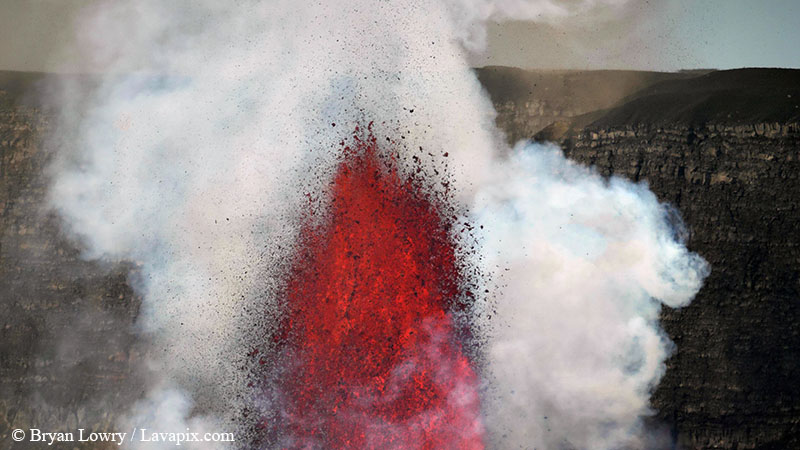 _BL_6104.jpg :: Lava fountain, Kilauea volcano, Hawaii Volcanoes National Park, The Big Island of Hawaii 3-20-25