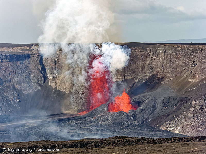_BL_6118_32025 GH5.jpg :: Lava fountain, Kilauea volcano, Hawaii Volcanoes National Park, The Big Island of Hawaii 3-20-25