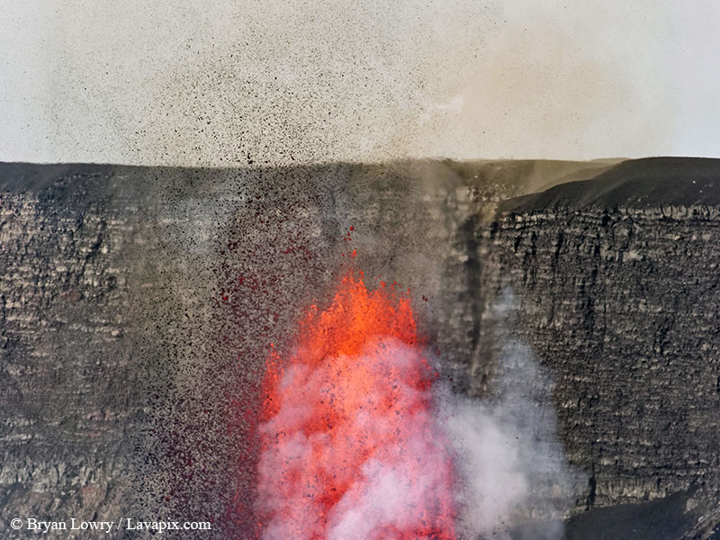 _BL_6140_32025 GH5.jpg :: Lava fountain, Kilauea volcano, Hawaii Volcanoes National Park, The Big Island of Hawaii 3-20-25