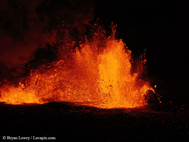 _BL_7766_DXO-DeNoiseAI-standard.jpg :: Lava fountain, Kilauea volcano, Hawaii Volcanoes National Park, The Big Island of Hawaii 12-25-24