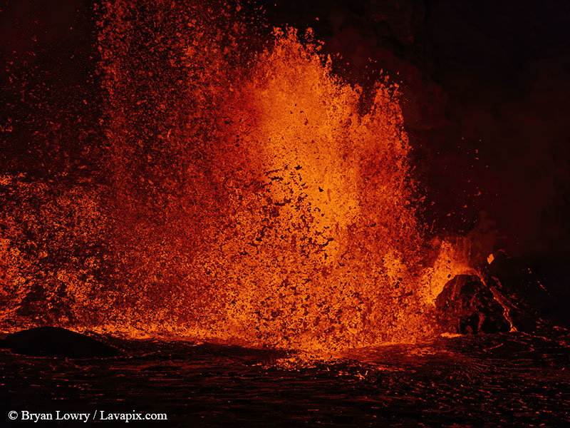 _BL_7778_DXO-DeNoiseAI-standard.jpg :: Lava fountain, Kilauea volcano, Hawaii Volcanoes National Park, The Big Island of Hawaii 12-25-24