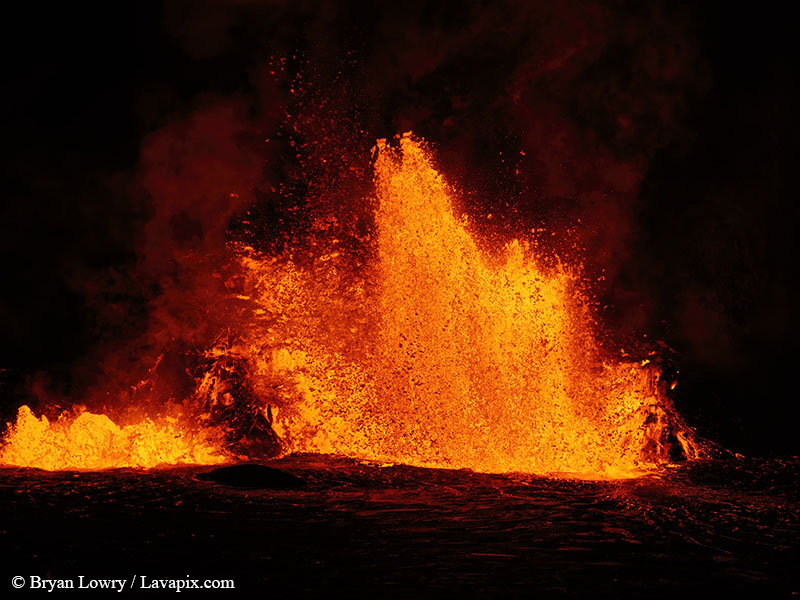 _BL_8067_DXO-DeNoiseAI-standard.jpg :: Lava fountain, Kilauea volcano, Hawaii Volcanoes National Park, The Big Island of Hawaii 12-25-24