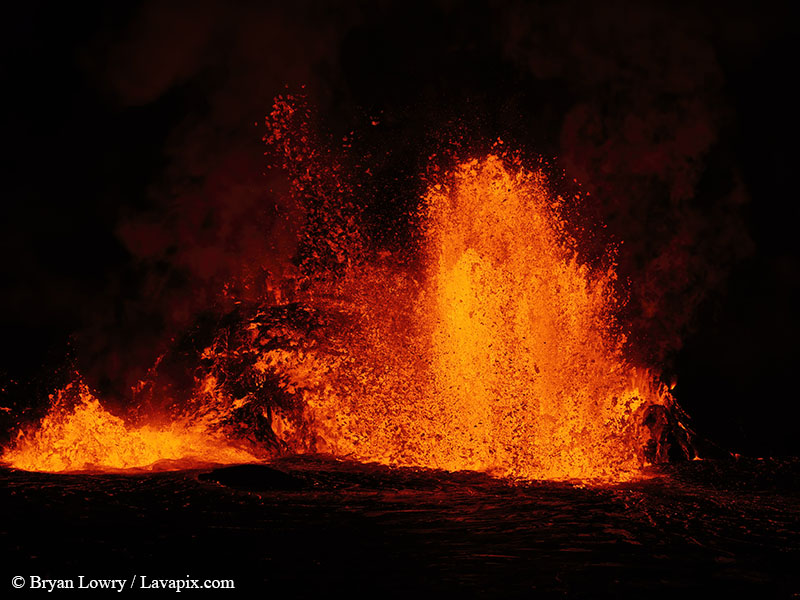 _BL_8076_DXO-DeNoiseAI-standard.jpg :: Lava fountain, Kilauea volcano, Hawaii Volcanoes National Park, The Big Island of Hawaii 12-25-24