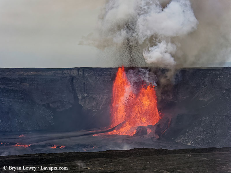 _BL_8821_32025 GH5.jpg :: Lava fountain, Kilauea volcano, Hawaii Volcanoes National Park, The Big Island of Hawaii 3-20-25