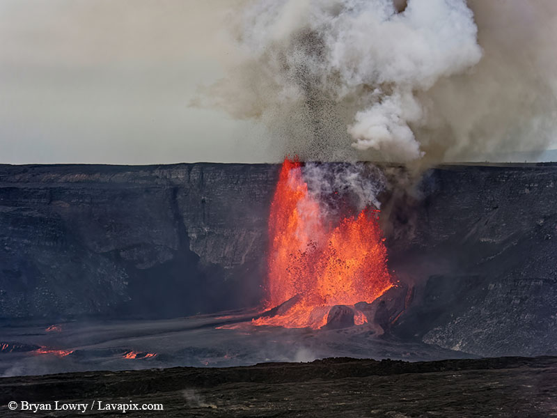 _BL_8823_32025 GH5.jpg :: Lava fountain, Kilauea volcano, Hawaii Volcanoes National Park, The Big Island of Hawaii 3-20-25