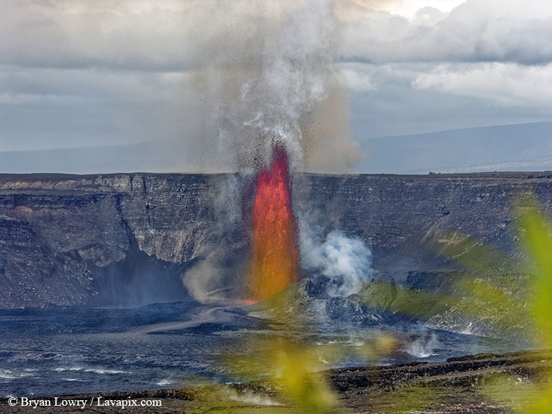 _BL_8832_32025 GH5.jpg :: Lava fountain, Kilauea volcano, Hawaii Volcanoes National Park, The Big Island of Hawaii 3-20-25