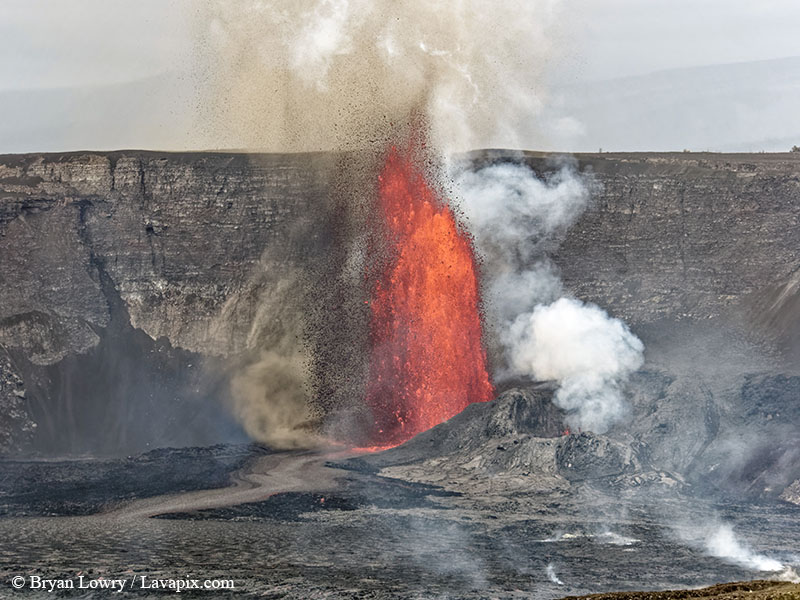 _BL_8843_32025 GH5.jpg :: Lava fountain, Kilauea volcano, Hawaii Volcanoes National Park, The Big Island of Hawaii 3-20-25