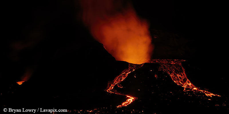 _BL_9048c 32625 GH5.jpg :: The white-tailed tropicbird, also known as Koa?'e kea in Hawaiian, is a seabird that breeds on tropical islands and lives in the crater walls of Kilauea volcanoes' Halemaumau Vent.
Adults have a 3' wingspan.
Episode 15 eruption Lava fountain, Kilauea volcano, Hawaii Volcanoes National Park, The Big Island of Hawaii. 3-26-25