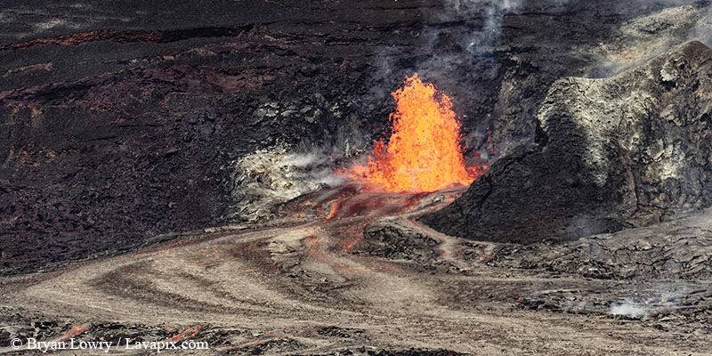_BL_9134c Bird 32625 GH5.jpg :: The white-tailed tropicbird, also known as Koa?'e kea in Hawaiian, is a seabird that breeds on tropical islands and lives in the crater walls of Kilauea volcanoes' Halemaumau Vent.
Adults have a 3' wingspan.
Episode 15 eruption Lava fountain, Kilauea volcano, Hawaii Volcanoes National Park, The Big Island of Hawaii. 3-26-25