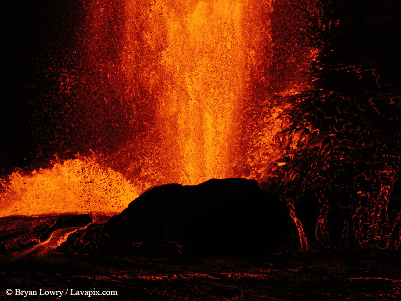 _BL_9396_6425 GH5-DeNoiseAI-standard.jpg :: Episode 24 eruption, Lava fountain, Kilauea volcano, Hawaii Volcanoes National Park, The Big Island of Hawaii. 6-4-2025 