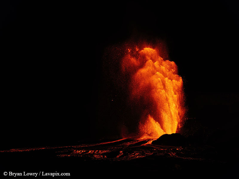 _BL_9465_6425 GH5-DeNoiseAI-standard.jpg :: Episode 24 eruption, Lava fountain, Kilauea volcano, Hawaii Volcanoes National Park, The Big Island of Hawaii. 6-4-2025 
