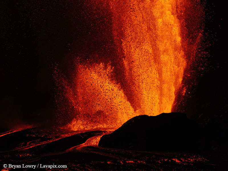 _BL_9468_6425 GH5-DeNoiseAI-standard.jpg :: Episode 24 eruption, Lava fountain, Kilauea volcano, Hawaii Volcanoes National Park, The Big Island of Hawaii. 6-4-2025 