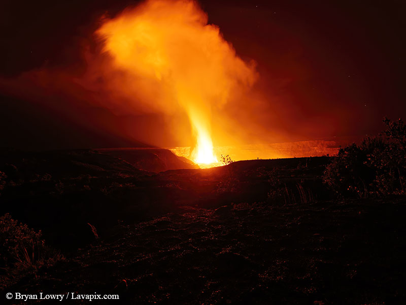 122524-7193.jpg :: Lava fountain, Kilauea volcano, Hawaii Volcanoes National Park, The Big Island of Hawaii 12-25-24