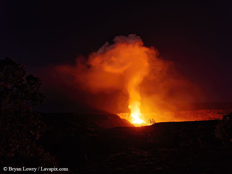 122524-7198.jpg :: Lava fountain, Kilauea volcano, Hawaii Volcanoes National Park, The Big Island of Hawaii 12-25-24