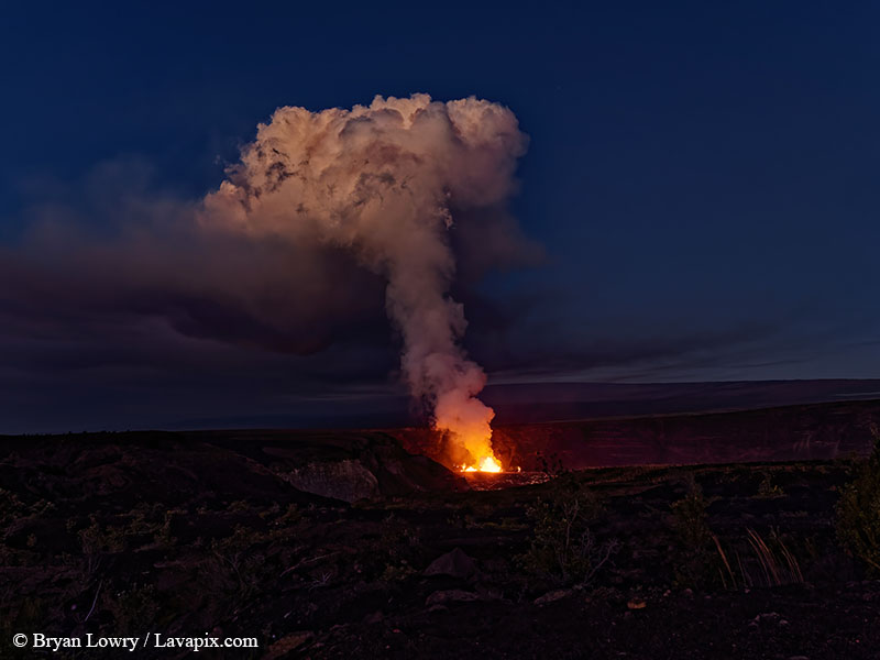 122524-7219.jpg :: Lava fountain, Kilauea volcano, Hawaii Volcanoes National Park, The Big Island of Hawaii 12-25-24