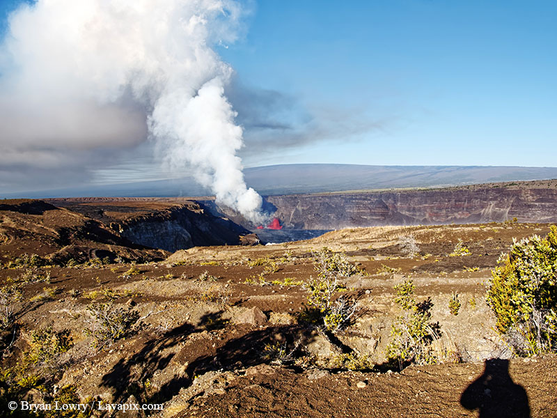 122524-7256.jpg :: Lava fountain, Kilauea volcano, Hawaii Volcanoes National Park, The Big Island of Hawaii 12-25-24