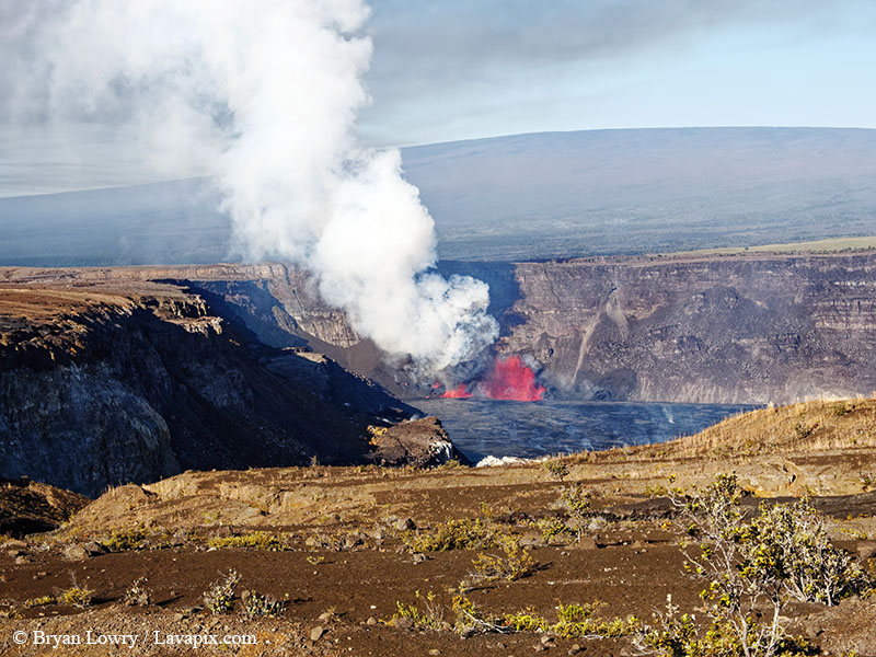 122524-7257.jpg :: Lava fountain, Kilauea volcano, Hawaii Volcanoes National Park, The Big Island of Hawaii 12-25-24