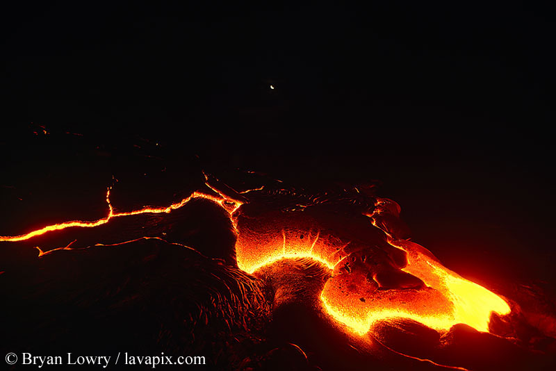 514120866x.jpg :: Small pahoehoe lava flow and the rising moon, Kilauea volcano, Hawaii Volcanoes National Park, Big Island of Hawaii