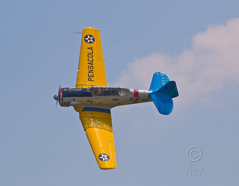 SNJ side turn.jpg :: SNJ-6 Texan