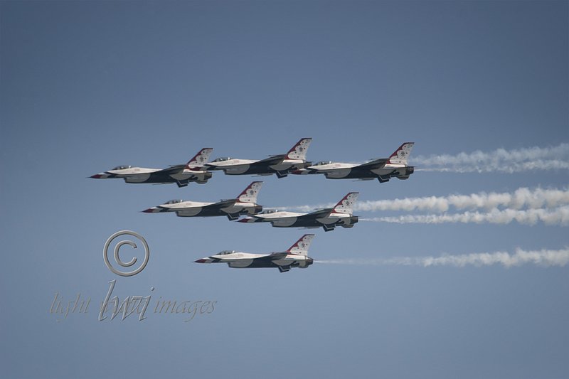 Thunderbirds 3 tier.jpg :: Thunderbirds 3 Tier