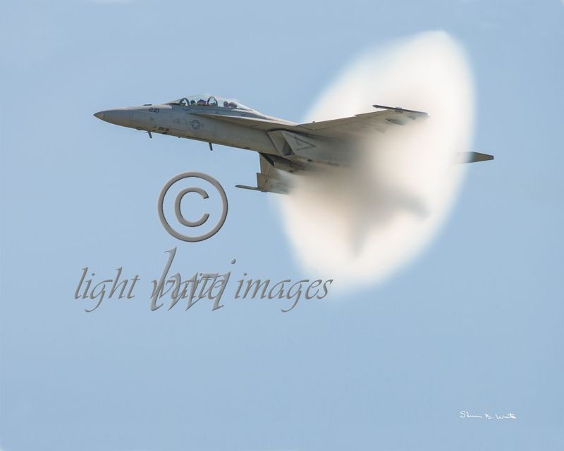 F-18 Vapor Ring.jpg :: F-18 Vapor Ring