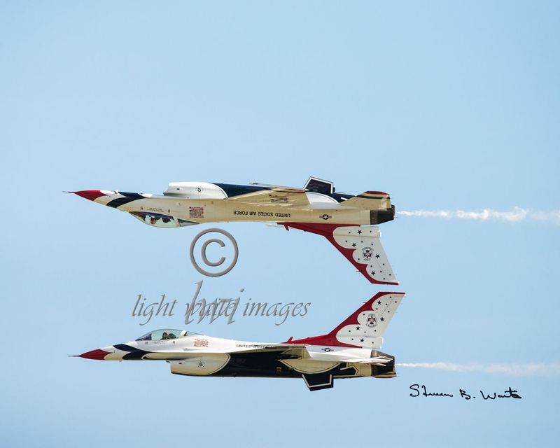 Thunderbirds Mirror.jpg :: Thunderbirds Mirror Closeup