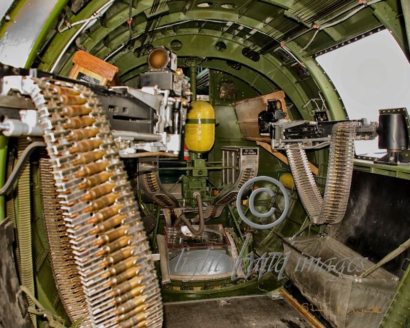 B-17 Waistgunner.jpg
