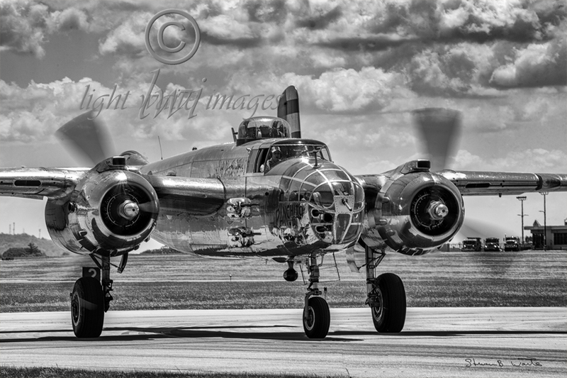 B-25 Panchito - BW Prop Circles.jpg :: B-25 Panchito - BW Prop Circles