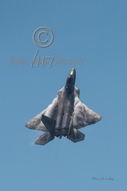 F-22 Wing Vapor.jpg
