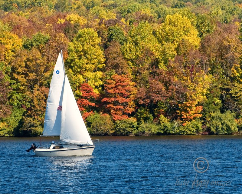 Fall Boating on Nockamixon.jpg