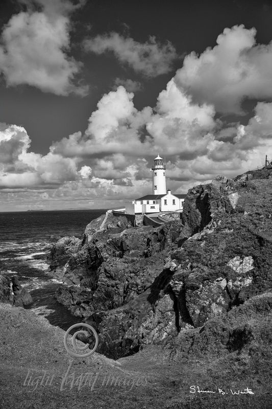 Fanad Lighthouse BW cpyrt.jpg