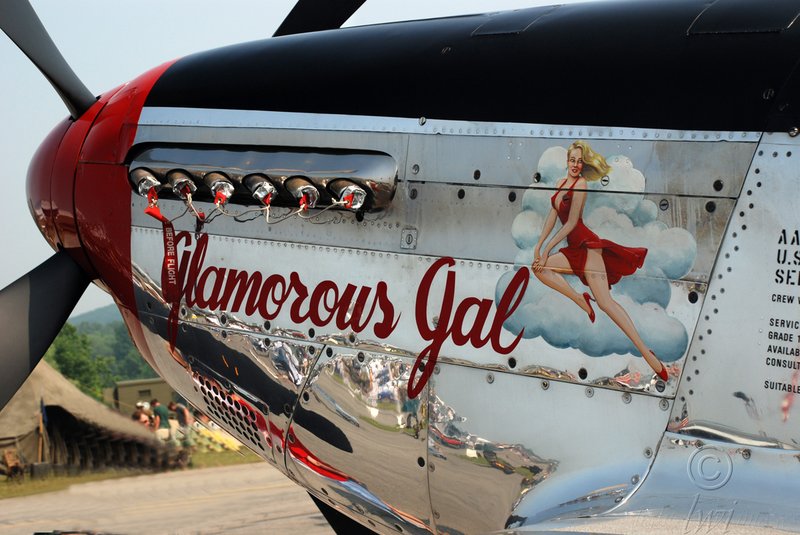 P-51 Glamorous Gal.jpg :: P-51 Mustang Nose Art - Glamorous Gal