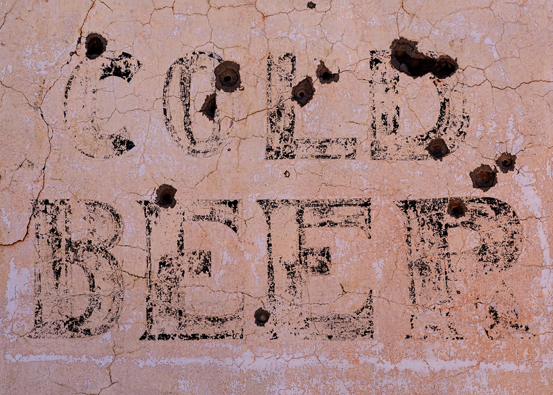 abandoned-beer-sign_8858-75.jpg