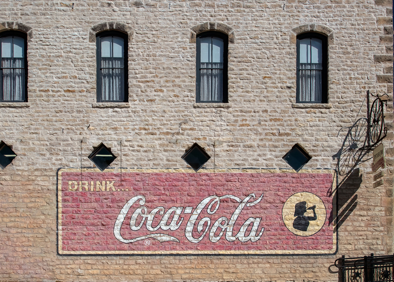 cola-wall_4595-75.jpg