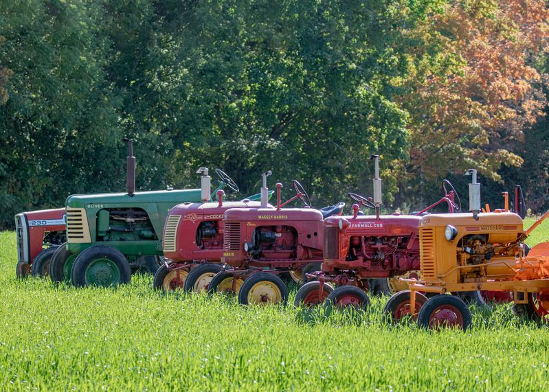 tractors_0419.jpg