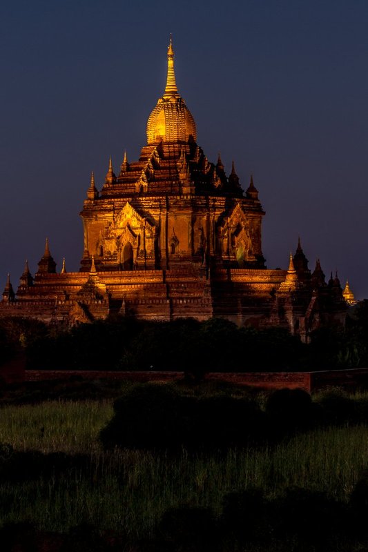 20121128BaganFullMoonFestivalSunset-0462.jpg