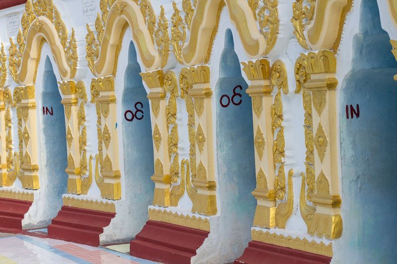 20121201MandalayNunnery-1295.jpg