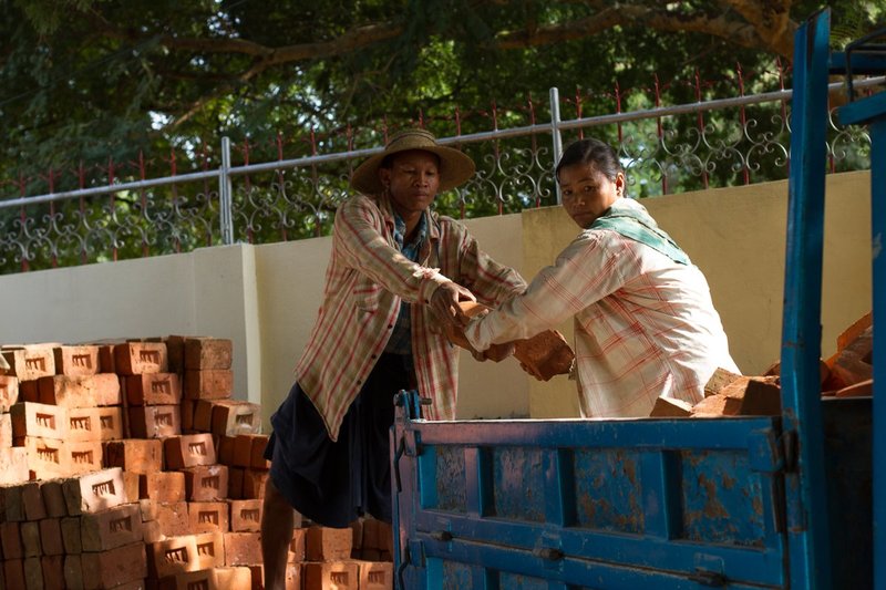 20121201MandalayNunnery-1347.jpg