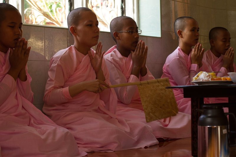 20121201MandalayNunnery-1362.jpg