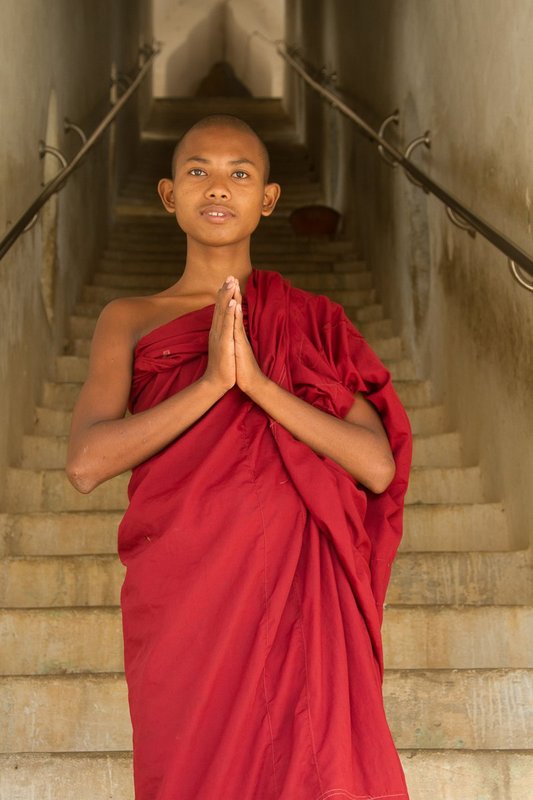 20121202Mingun Monastery-2323.jpg