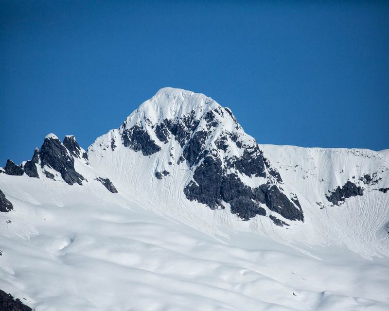 29159512Juneau-Edit.jpg