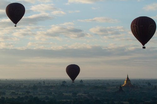 20121129BaganBalloon Ride Stills-0689.jpg