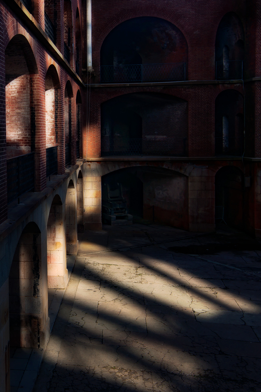 _DSC5432April2020.jpg :: Fort Point court yard