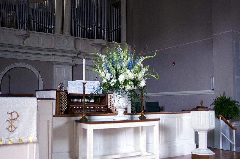 Altar arrangement for June 15 wedding.jpg