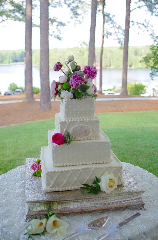 Cake for June 15 wedding.jpg