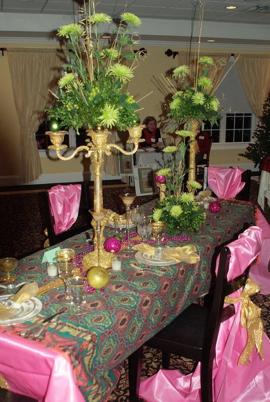 Christmas Table at Little River Farm Resort 2.jpg