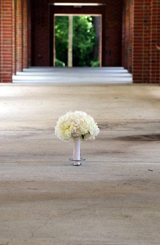 June 15 Bridal bouquet 1.jpg