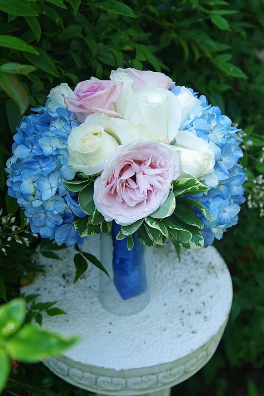 June 15 Bridesmaids bouquet.jpg