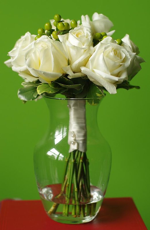 Monday evening attendant bouquet full view.jpg