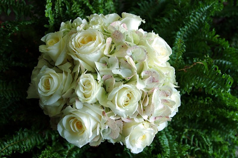 October 5 1st bridal bouquet top.jpg